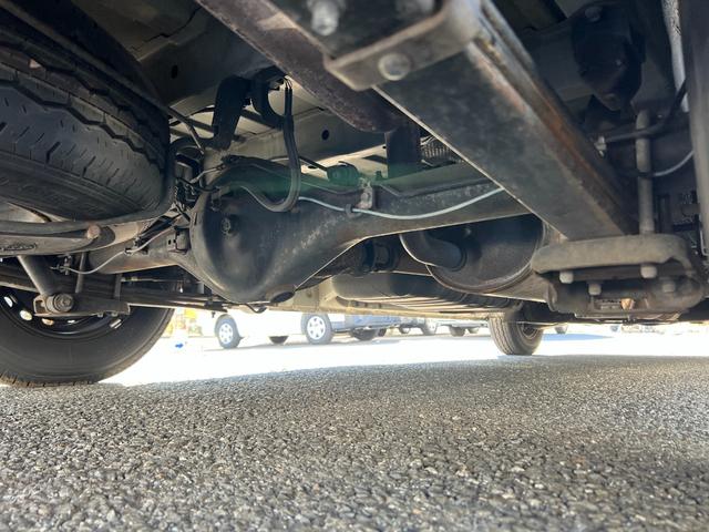 ハイエースバン SロングDX 電動リフト付きリヤクーラーヒーター純正ナビTVバックカメラETC100V電源床張り加工外部電源フロントフォグ2024年製造タイヤタイベルチェーン小窓(17枚目)