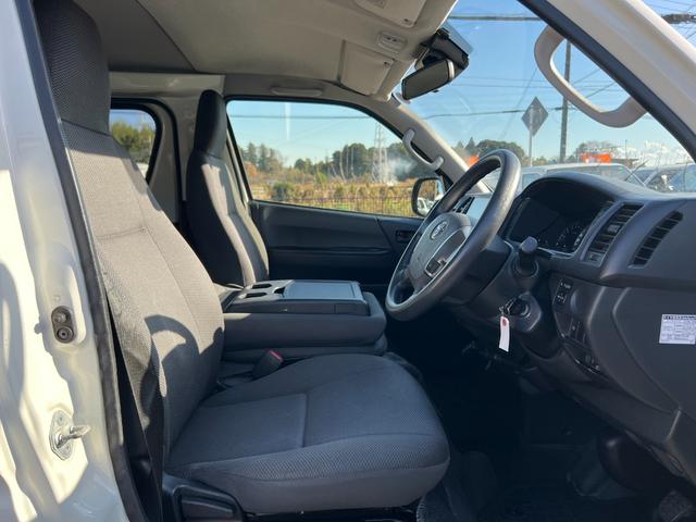 ハイエースバン ロングDX GLパッケージ キーレス純正ナビTVバックカメラETC2.0TSSオートハイビーム6人小窓6速ATタイベルチェーン電動格納ミラー(16枚目)