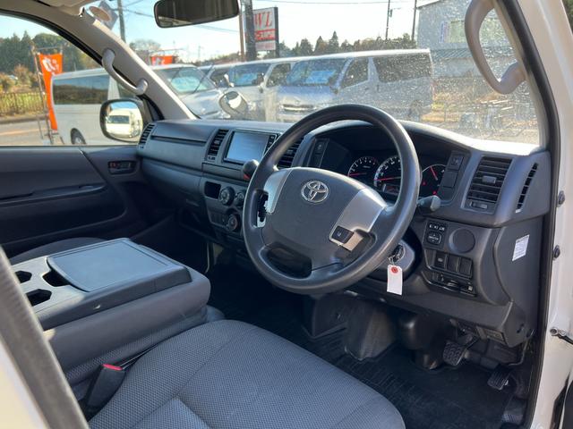 ハイエースバン ロングDX GLパッケージ キーレス純正ナビTVバックカメラETC2.0TSSオートハイビーム6人小窓6速ATタイベルチェーン電動格納ミラー(17枚目)