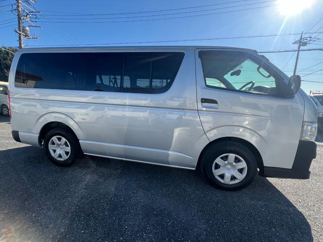 ハイエースバン ロングDX ディーゼル9人キーレスリヤクーラーヒーター純正ナビTVBluetoothバックカメラドラレコ小窓禁煙ルームクリーニング済(8枚目)