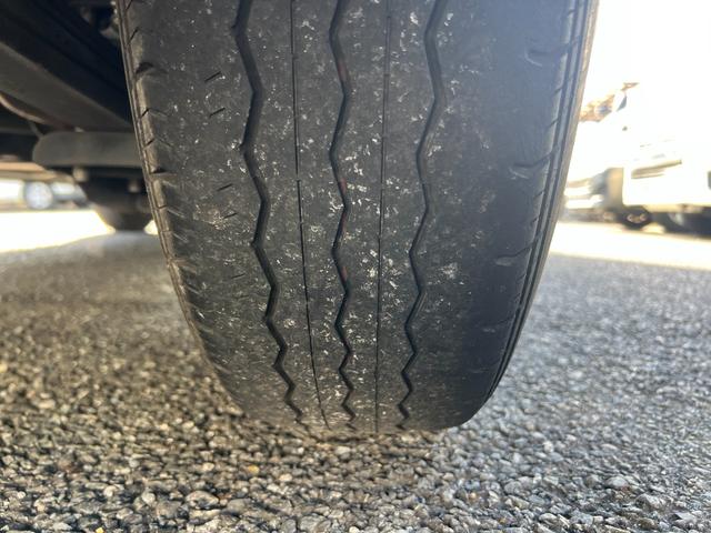 ハイエースバン ロングＤＸ　ＧＬパッケージ　５Ｄ６人乗りキーレスナビＴＶバックカメラ小窓電動格納ミラータイベルチェーンルームクリーニング済（12枚目）