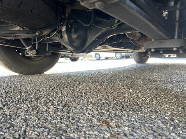 ハイエースバン ロングＤＸ　ＧＬパッケージ　５Ｄ６人乗りキーレスナビＴＶバックカメラ小窓電動格納ミラータイベルチェーンルームクリーニング済（13枚目）