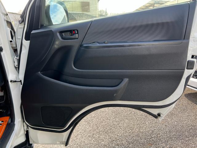 ハイエースバン ロングＤＸ　ＧＬパッケージ　３型後期キーレスリヤヒーター純正ナビＴＶＢｌｕｅｔｏｏｔｈバックカメラ小窓電動格納ミラータイベルチェーンルームクリーニング済（15枚目）