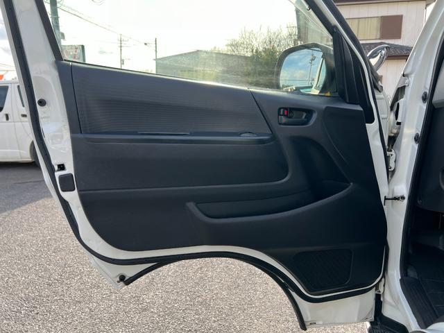 ハイエースバン ロングＤＸ　ＧＬパッケージ　３型後期キーレスリヤヒーター純正ナビＴＶＢｌｕｅｔｏｏｔｈバックカメラ小窓電動格納ミラータイベルチェーンルームクリーニング済（24枚目）