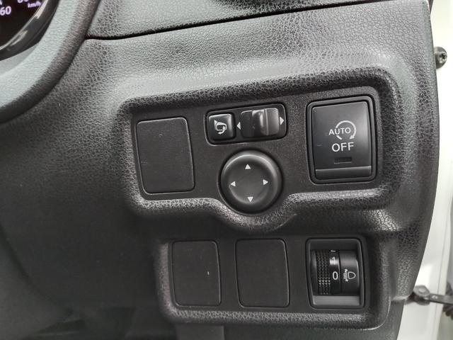 ノート Ｘ　禁煙車　ナビ　ブルーテュース　テレビ　ＤＶＤ視聴可　ミュージックサーバ　スマートキープッシュスタート　アイドリングストップ　ドアバイザ　ヘッドライトレベライザ　ドライブレコーダ（17枚目）