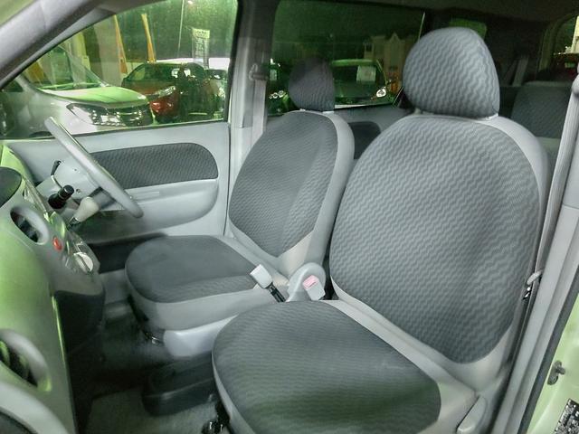 シエンタ Ｘリミテッド　禁煙車　電動スライドドア　ナビ　テレビ　ＤＶＤ視聴可　キーレスエントリー　ＥＴＣ　ヘッドライトレベライザ　ウインカー付きドアミラー　３列シート７人乗り　ドライブレコーダ（4枚目）