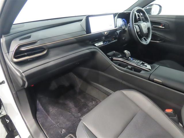 クラウンスポーツ Ｚ　ワンオーナー　禁煙車　トヨタ認定中古車　コネクティッドナビＰＬＵＳ　パノラミックビューモニター　デジタルインナーミラー　トヨタセーフティーセンス　レーダークルーズコントロール　クリアランスソナー（12枚目）