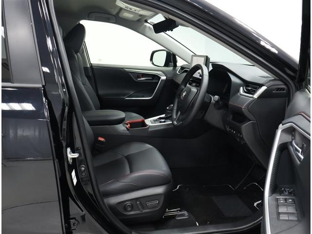 ＲＡＶ４ ハイブリッドアドベンチャー　オフロードパッケージＩＩ　弊社元試乗車　禁煙車　トヨタ認定中古車　コネクティッドナビＰＬＵＳ　パノラミックビューモニター　パワーバックドア　シートベンチレーション　トヨタセーフティーセンス　レーダークルーズコントロール（14枚目）