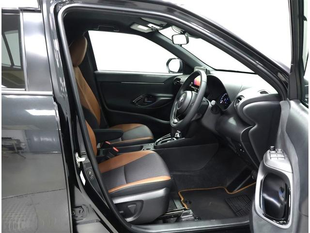 ヤリスクロス Z アドベンチャー ワンオーナー 禁煙車 トヨタ認定中古車 純正ナビ バックカメラ 前後ドライブレコーダー シートヒーター ステアリングヒーター トヨタセーフティーセンス レーダークルーズ クリアランスソナー(13枚目)