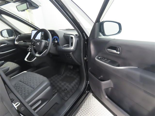 ヴォクシー ハイブリッドS-Z ワンオーナー 禁煙車 トヨタ認定中古車 コネクティッドナビ バックカメラ 後席モニター デジタルインナーミラー トヨタセーフティーセンス レーダークルーズ クリアランスソナー(9枚目)