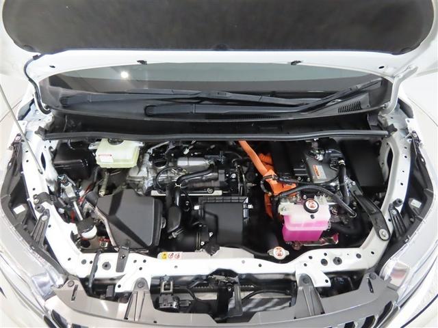 エスクァイア ハイブリッドＧｉプレミアムパッケジブラックテーラード　ワンオーナー　禁煙車　トヨタ認定中古車　純正ナビ　後席モニター　ＥＴＣ　ドライブレコーダー　トヨタセーフティーセンス　クリアランスソナー　両側パワースライドドア（17枚目）