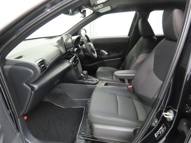 ヤリスクロス Ｚ　元当社試乗車　禁煙車　トヨタ認定中古車　コネクティッドナビ　パノラミックビューモニター　パワーバックドア　トヨタセーフティーセンス　レーダークルーズコントロール　クリアランスソナー（10枚目）