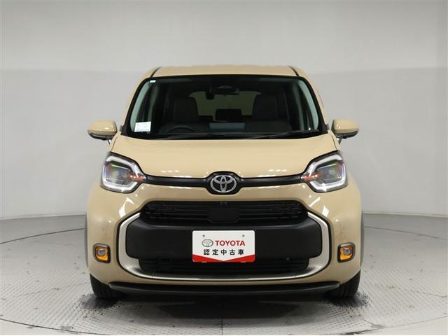 シエンタ ハイブリッドＺ　ワンオーナー　禁煙車　トヨタ認定中古車　コネクティッドナビ　パノラミックビューモニター　シートヒーター　トヨタセーフティーセンス　レーダークルーズコントロール　クリアランスソナー（6枚目）