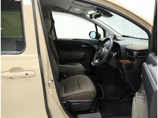 シエンタ ハイブリッドＺ　ワンオーナー　禁煙車　トヨタ認定中古車　コネクティッドナビ　パノラミックビューモニター　シートヒーター　トヨタセーフティーセンス　レーダークルーズコントロール　クリアランスソナー（14枚目）