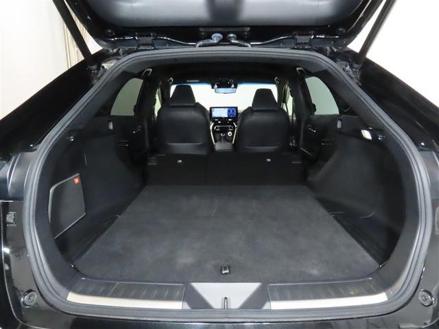 ハリアー Ｚ　レザーパッケージ　ワンオーナー　禁煙車　トヨタ認定中古車　純正ナビ　パノラミックビューモニター　シートベンチレーション　デジタルインナーミラー　パワーバックドア　トヨタセーフティーセンス　レーダークルーズコントロール（16枚目）