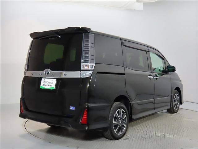 ヴォクシー ＺＳ　煌ＩＩＩ（15枚目）