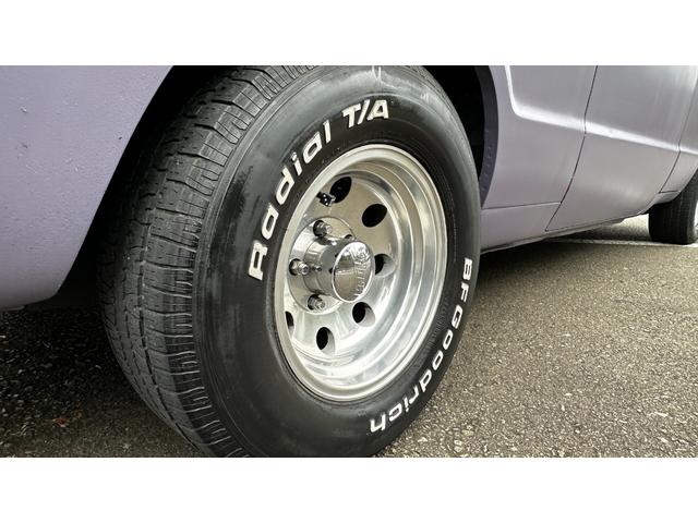 ダッジ・バン ベースグレード　ミディアム　スライドドア　観音開き（3枚目）