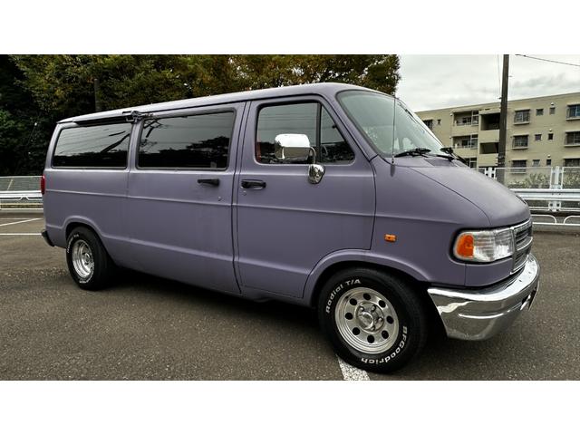 ダッジ・バン ベースグレード　ミディアム　スライドドア　観音開き（12枚目）