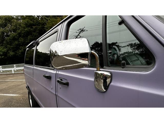 ダッジ・バン ベースグレード　ミディアム　スライドドア　観音開き（19枚目）