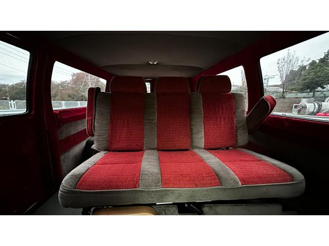 ダッジ・バン ベースグレード　ミディアム　スライドドア　観音開き（31枚目）