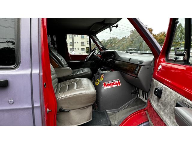 ダッジ・バン ベースグレード　ミディアム　スライドドア　観音開き（40枚目）