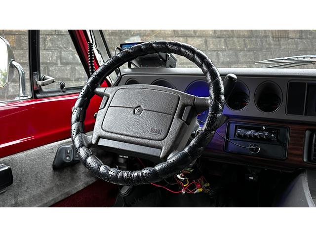 ダッジ・バン ベースグレード　ミディアム　スライドドア　観音開き（46枚目）