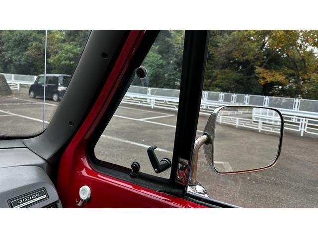 ダッジ・バン ベースグレード　ミディアム　スライドドア　観音開き（47枚目）