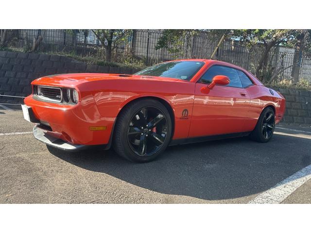 ダッジ・チャレンジャー SRT8(8枚目)