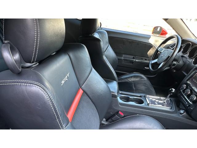 ダッジ・チャレンジャー SRT8(24枚目)