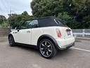 クーパー　コンバーチブル　サイドウォーク　特別仕様車電動オープンカー本革シート＆シートヒーター特別仕様専用１７インチアルミ　ペッパーホワイト　ＥＴＣ（45枚目）