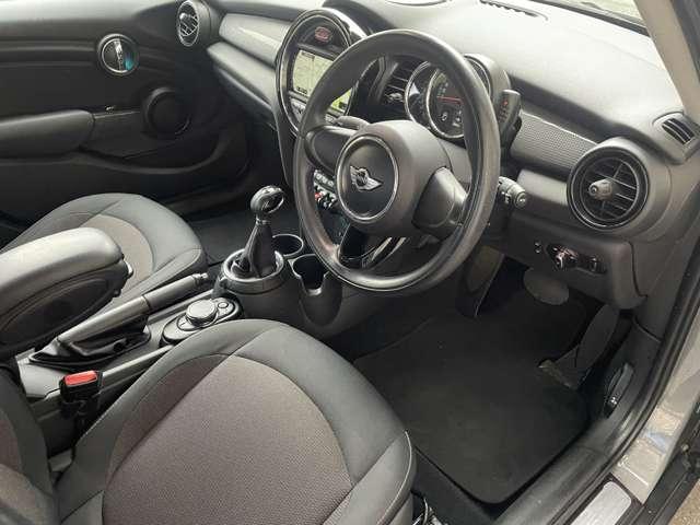 ＭＩＮＩ クーパー　５ドア　ワンオーナー　取説　記録簿　スマートキー（5枚目）