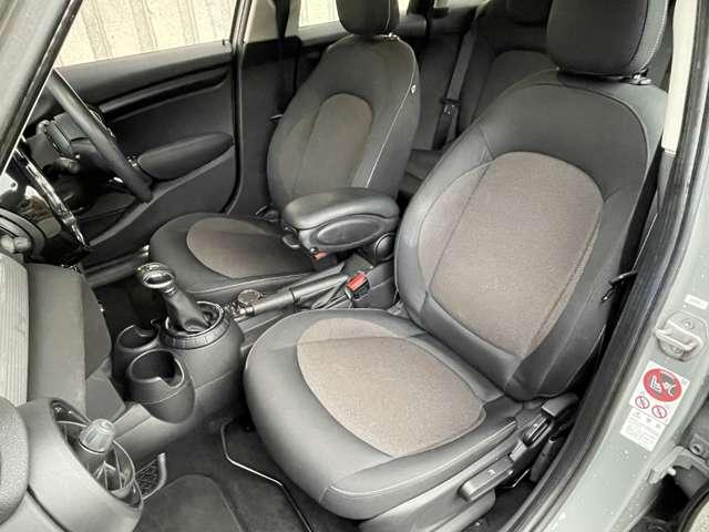 ＭＩＮＩ クーパー　５ドア　ワンオーナー　取説　記録簿　スマートキー（8枚目）