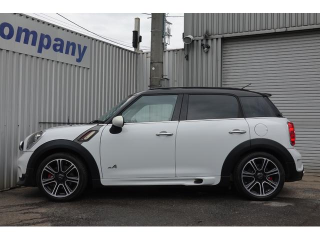 ＭＩＮＩ ジョンクーパーワークス　クロスオーバー　ジョンクーパーワークス　クロスオーバー（５名）　黒本革シート　ナビ　フルセグＴＶ　バックモニター　１年保証（4枚目）