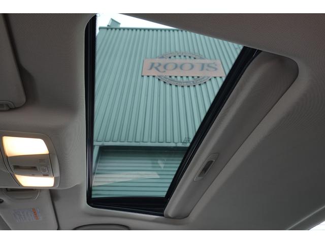 スカイライン 370GT タイプSP サンルーフ 6速マニュアル 新品ラッシュ車高調 SSR20インチ インパルサイドリアハーフエアロ 社外フロントリップ 純正OPトランクスポイラー(28枚目)