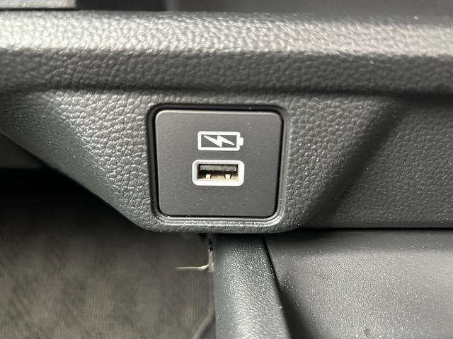 ＷＲ－Ｖ Ｚ　当社デモカー　盗難防止装置　Ｒカメラ　ワンオーナー　ＵＳＢ　ＥＳＣ　ＬＥＤライト　ＡＢＳ　ＥＴＣ　パワーウィンドウ　パワーステアリング　フルオートエアコン　キーレス　オートクルーズコントロール（5枚目）