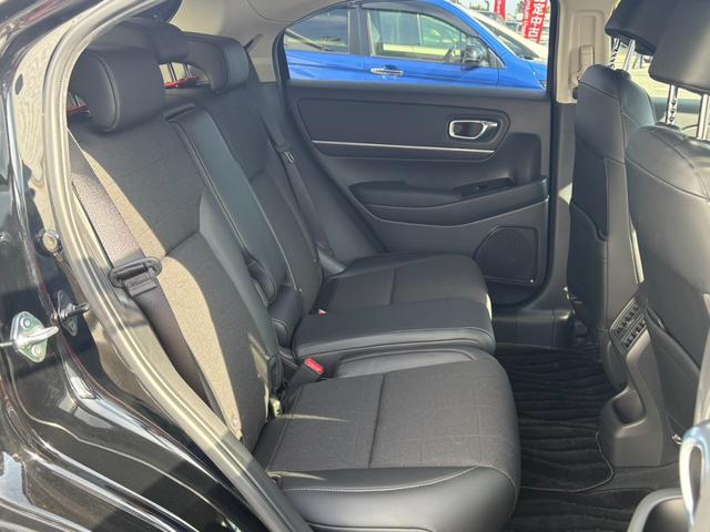 ヴェゼル e:HEVZ 1オーナー ドラレコ付き Rカメラ 記録簿 フルセグテレビ スマ-トキ- ETC車載器 アクティブクルーズ サイドエアバッグ ナビTV フルオートエアコン 横滑り防止 4WD車 ABS(8枚目)