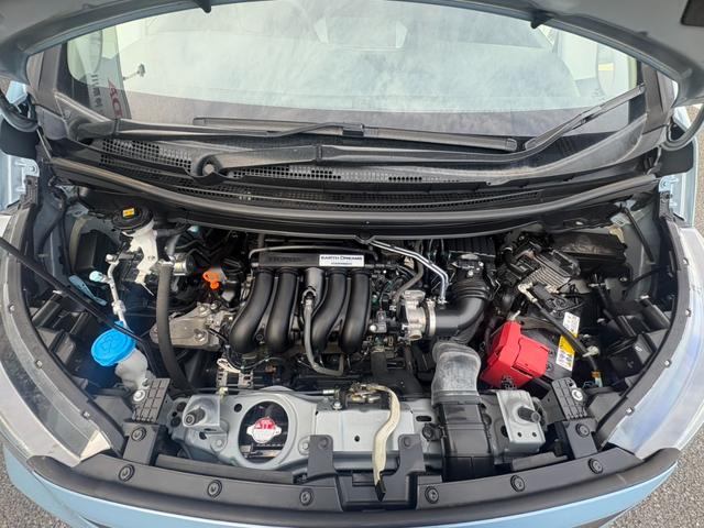 フリード+ クロスター・ホンダセンシング イモビ USB接続 スマキー Wパワスラ 前席シートヒーター 1オーナー キーレス ナビTV リアカメラ オートクルーズコントロール VSA カーテンエアバック ABS(12枚目)