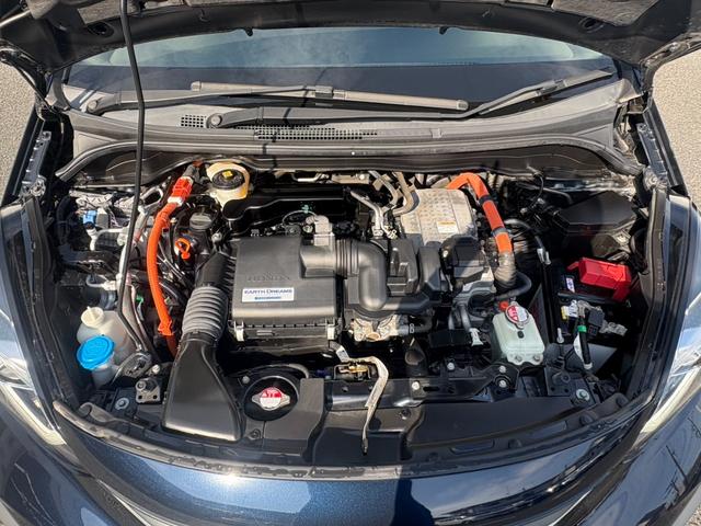 フィット e:HEVクロスター 衝突回避システム 1オーナー フルオートエアコン 整備記録簿 LEDランプ エアバッグ サイドエアバック 地デジ オートクルーズコントロール VSA ETC バックカメラ USB(11枚目)