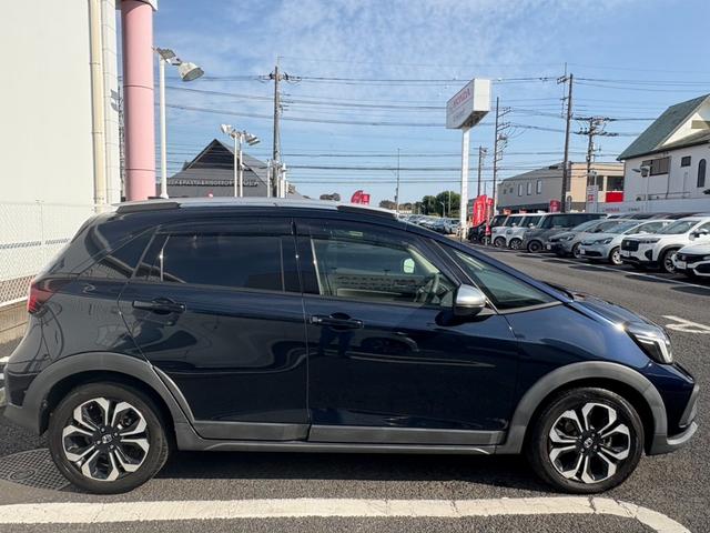 フィット e:HEVクロスター 衝突回避システム 1オーナー フルオートエアコン 整備記録簿 LEDランプ エアバッグ サイドエアバック 地デジ オートクルーズコントロール VSA ETC バックカメラ USB(15枚目)