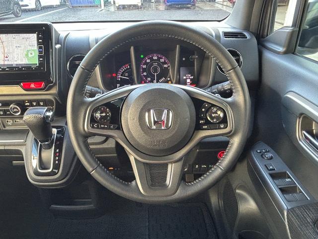 N-WGNカスタム L・ターボホンダセンシング ブレーキサポート 盗難警報装置 横滑り防止機能 サイドエアバック クルーズC LEDヘッド シ-トヒ-タ- リヤカメラ タ-ボ 整備記録簿 AAC Aストップ ABS(12枚目)