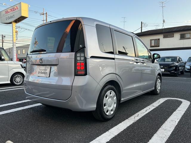 フリード エアー　当社デモカー　クルコン　サイドカーテンエアバック　ＵＳＢ　フルオートエアコン　３列シート　フルセグ　キーレス　ＬＥＤヘッドランプ　ワンオーナー　衝突軽減　パワーステアリング　Ｂカメラ　スマートキー（16枚目）