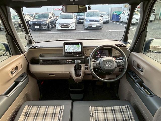 N-BOXジョイ ベースグレード 当社デモカー 踏み間違い防止装置 Bカメラ 横滑り防止機能 LEDランプ 点検記録簿 クルーズコントロール パワーウィンドウ 前席シートヒーター スマートキー 両側電動ドア オートエアコン キーレス(9枚目)