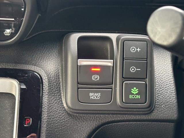 N-BOXカスタム Lターボ 地デジチューナー 衝突軽減ブレーキサポート LEDヘッドライ アイドリングS ターボエンジン PS カーテンエアバック シートヒータ エアバック スマートキープッシュスタート AAC ABS(7枚目)