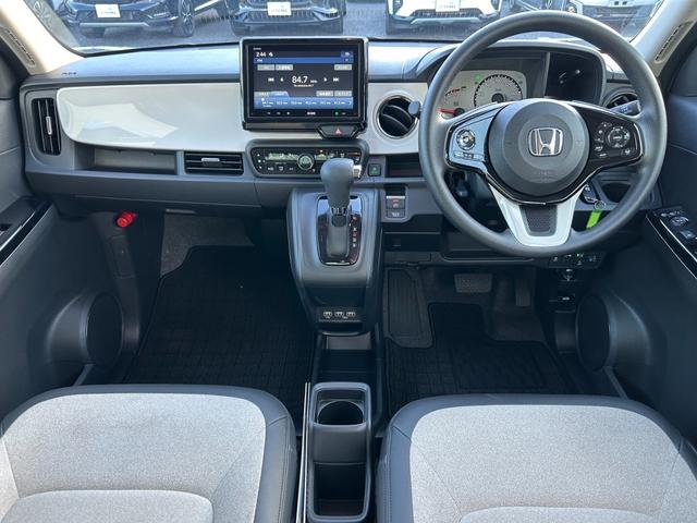 Ｎ－ＯＮＥ オリジナル　当社デモカー　追突被害軽減ブレーキ　記録簿　オートクルーズコントロール　サイドエアバック　ＬＥＤライト　ＵＳＢ　ＷＡＢ　Ｂカメラ　ワンオーナー　エアバッグ　ＡＢＳ　横滑り防止装置　キーフリー　スマキー（6枚目）