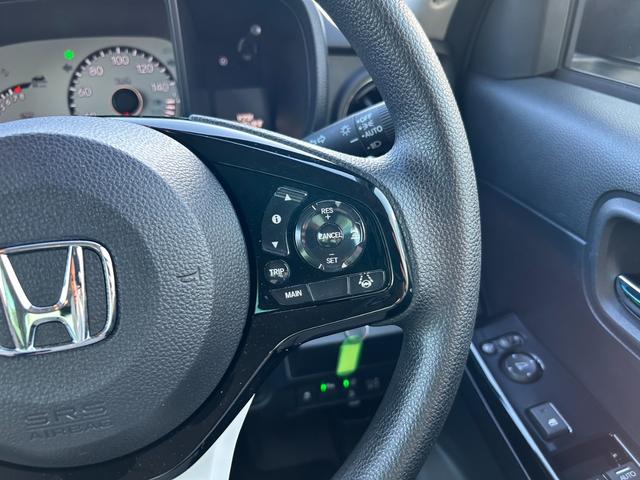 Ｎ－ＯＮＥ オリジナル　当社デモカー　追突被害軽減ブレーキ　記録簿　オートクルーズコントロール　サイドエアバック　ＬＥＤライト　ＵＳＢ　ＷＡＢ　Ｂカメラ　ワンオーナー　エアバッグ　ＡＢＳ　横滑り防止装置　キーフリー　スマキー（8枚目）