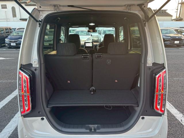 Ｎ－ＷＧＮカスタム Ｌホンダセンシング　ＥＴＣ付き　整備記録簿　スマ－トキ－　エアコン　ナビ＆ＴＶ　フルセグ　バックカメラ　ＬＥＤヘッド　オートクルーズ　ＵＳＢ接続　ＤＶＤ　サイドエアバッグ　盗難防止　キーレス　ＡＢＳ（14枚目）