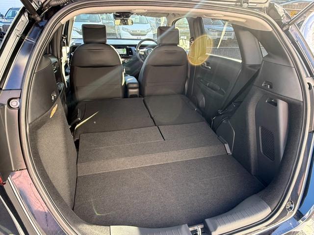 フィット e:HEVホーム デモカー 前後誤発進抑制機能 助手席エアバッグ 運転席エアバッグ 1オナ LEDライト バックカメラ ABS サイドエアバッグ オートクルーズコントロール フルセグTV スマートキー 盗難防止システム(11枚目)