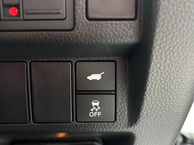 ステップワゴン ｅ：ＨＥＶスパーダプレミアムライン　マルチカメラ　両側自動ドア　Ｆセグ　クルーズＣ　助手席エアバッグ　スマートＫ　シ－トヒ－タ－　サイドカメラ　ＤＶＤ再生　バックカメラ　ＬＥＤライト　キーフリー（10枚目）