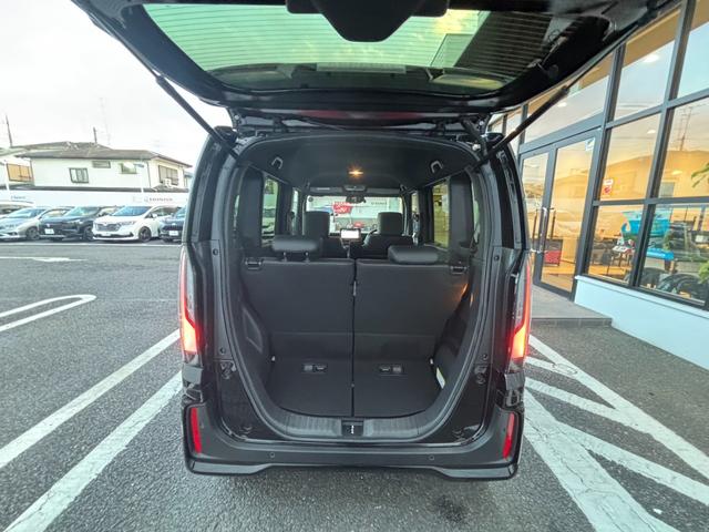 N-BOXカスタム ターボ 当社デモカー イモビライザー 1オナ 衝突被害軽減 フロントカメラ キーフリー ESC パワステ DVD再生 両席エアバック サイドエアバッグ ターボ車 USB接続 スマキー Bカメ パワーウィンドウ(12枚目)