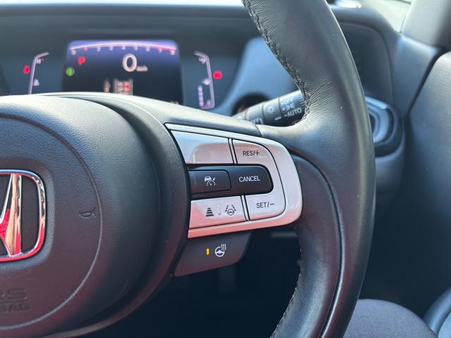 フィット リュクス　Ｂカメ　サイドエアバッグ　衝突軽減ブレーキ　ＥＴＣ車載器　クルーズコントロール　前席シートヒーター　ドライブレコーダー　パワステ　ＬＥＤヘッドライト　エアコン　ＡＢＳ　Ｉストップ　キーレス（16枚目）